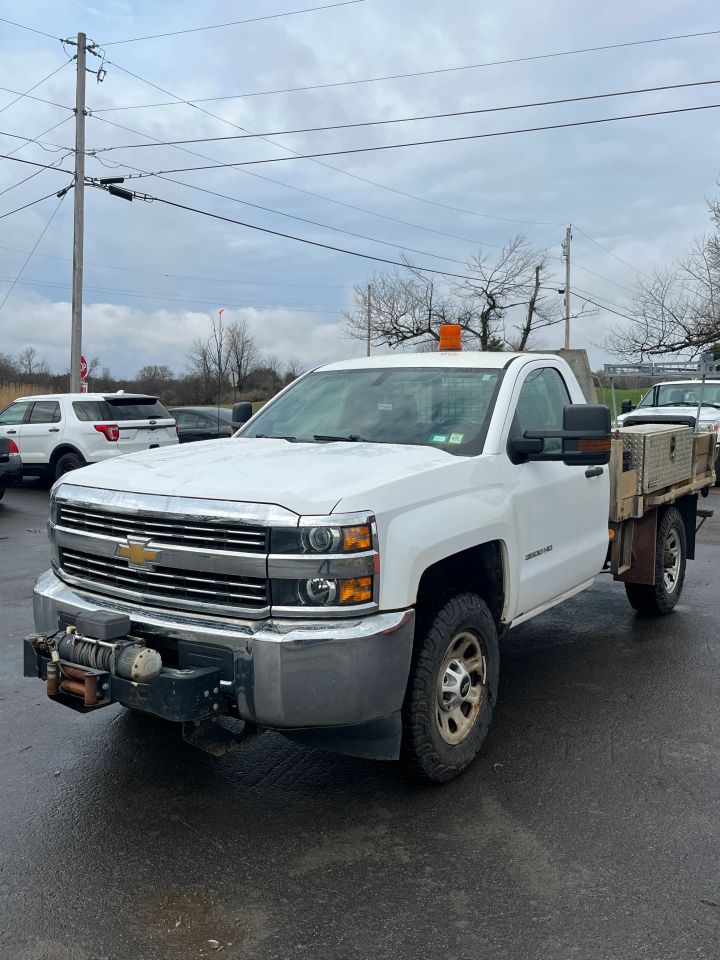 chevrolet silverado 3500 chassis cab 2017 1GB3KYEG4HZ246072 image chevrolet silverado 3500 chassis cab 2017 1GB3KYEG4HZ246072 image